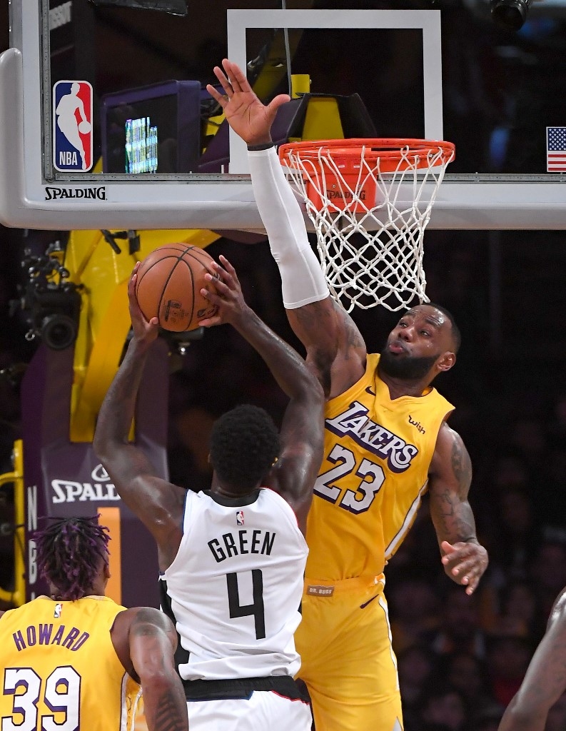 Eligen a LeBron James deportista de la década