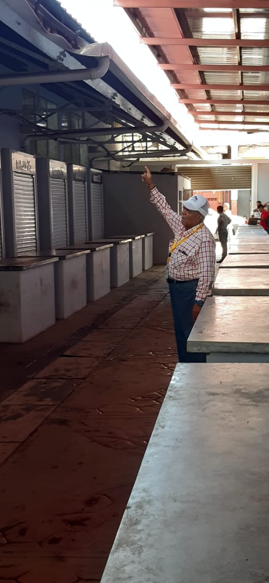 Colón: Mercado de buhonería  es objeto de vandalismo