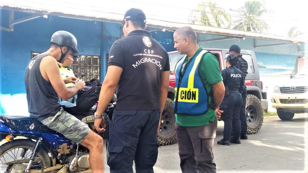 Captan extranjeros con casos pendientes en sus países