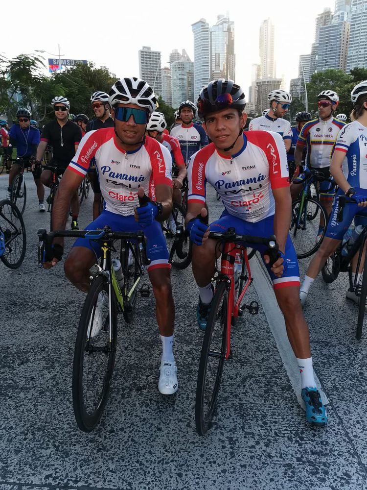 Selección de ciclismo panameña lista para la batalla en  Argentina