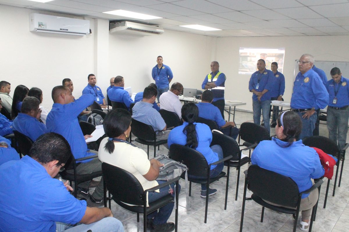 Mitradel realiza capacitación para  inspectores en  sede de Chiriquí