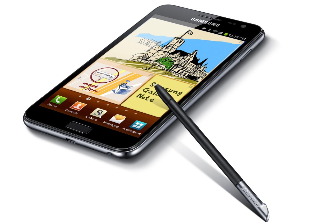 TLC presenta moderna pantalla  para los celulares del futuro