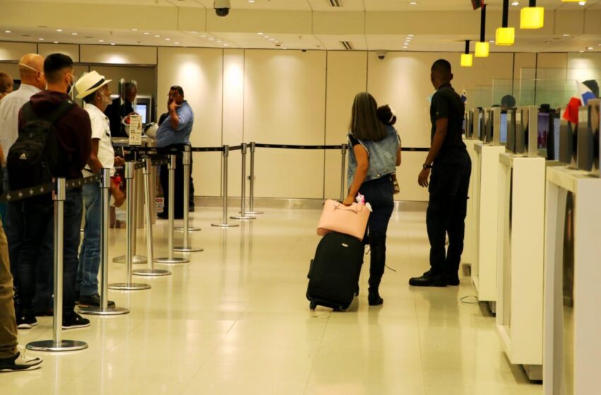  Deportan 145 extranjeros por ingresar a Panamá en forma irregular