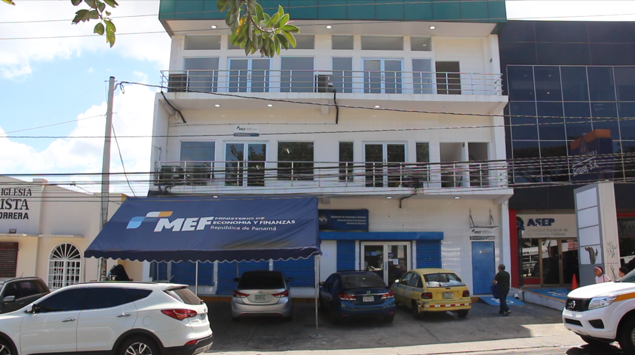 Bienes Aprehendido otorga en custodia un auto a Pandeportes