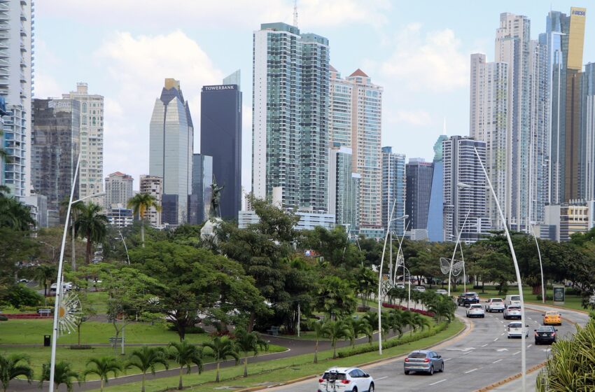 Aumenta a 313 los casos del COVID-19 en Panamá, ya van tres muertos