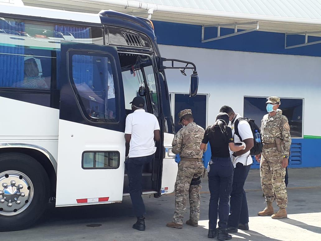 Migración coordina traslado de pasajeros de cruceros a sus países