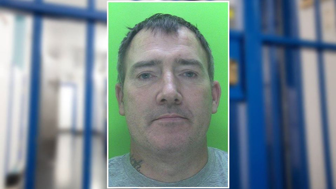 Coronavirus: Un año de prisión para el  británico que escupió  a los  policías