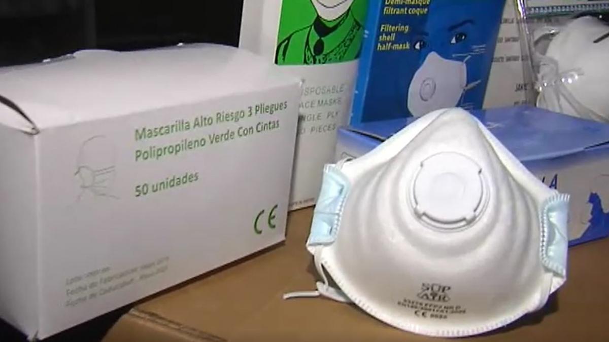 El Gobierno retira miles de mascarillas defectuosas