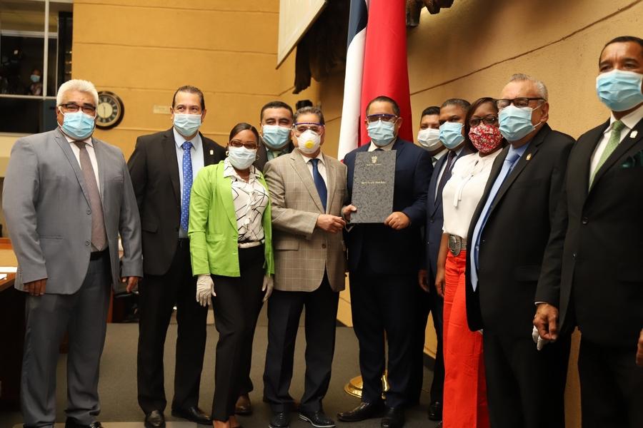 Diputado Ábrego representará a la Asamblea en la directiva del Canal de Panamá