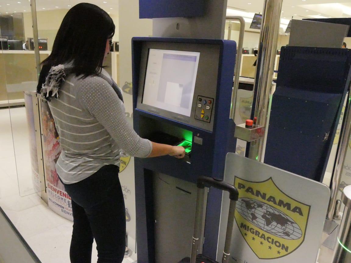 Coronavirus golpea al flujo migratorio, afecta al turismo