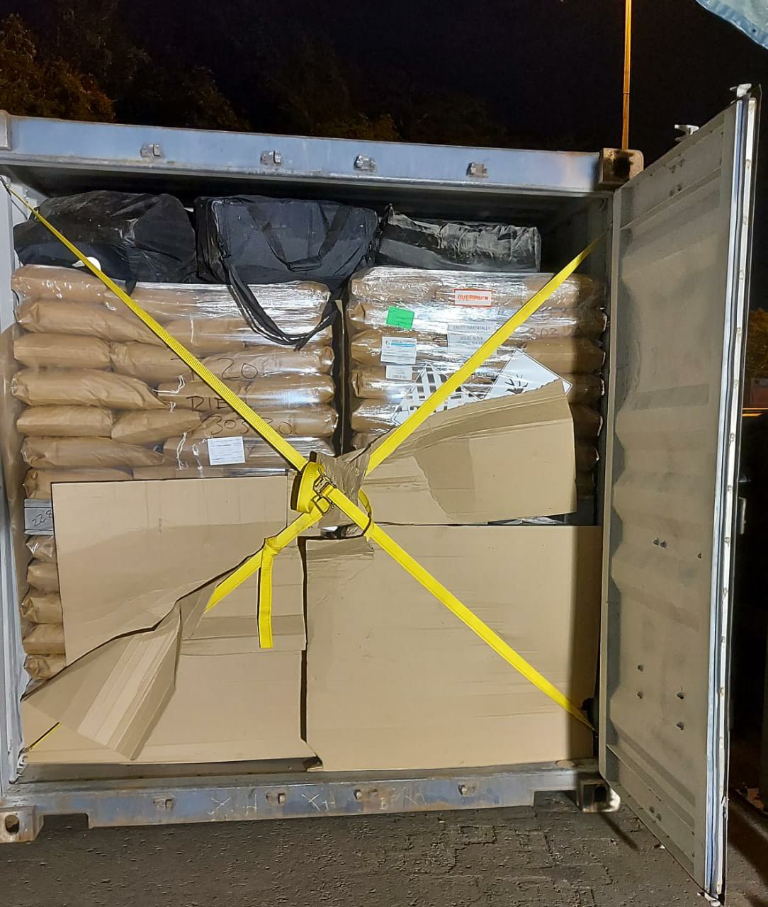 Decomisan drogas en un puerto de Panamá, venía de México