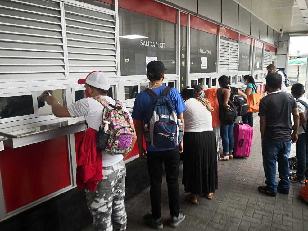 Nueva salida de Nicaragüense por ayuda humanitaria