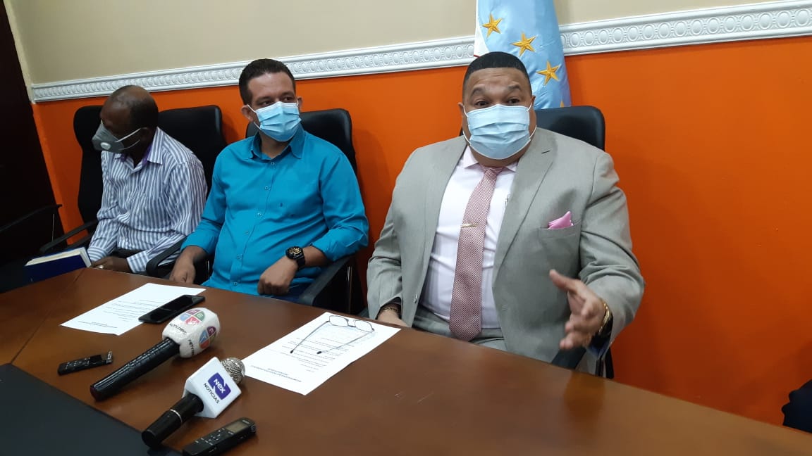 Frente a ola de violencia piden toque de queda en  de Colón