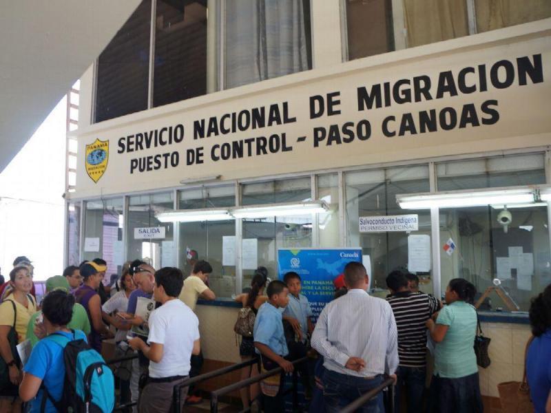 Ningún extranjero puede movilizarse sin autorización de los  ministerios de Seguridad y Salud
