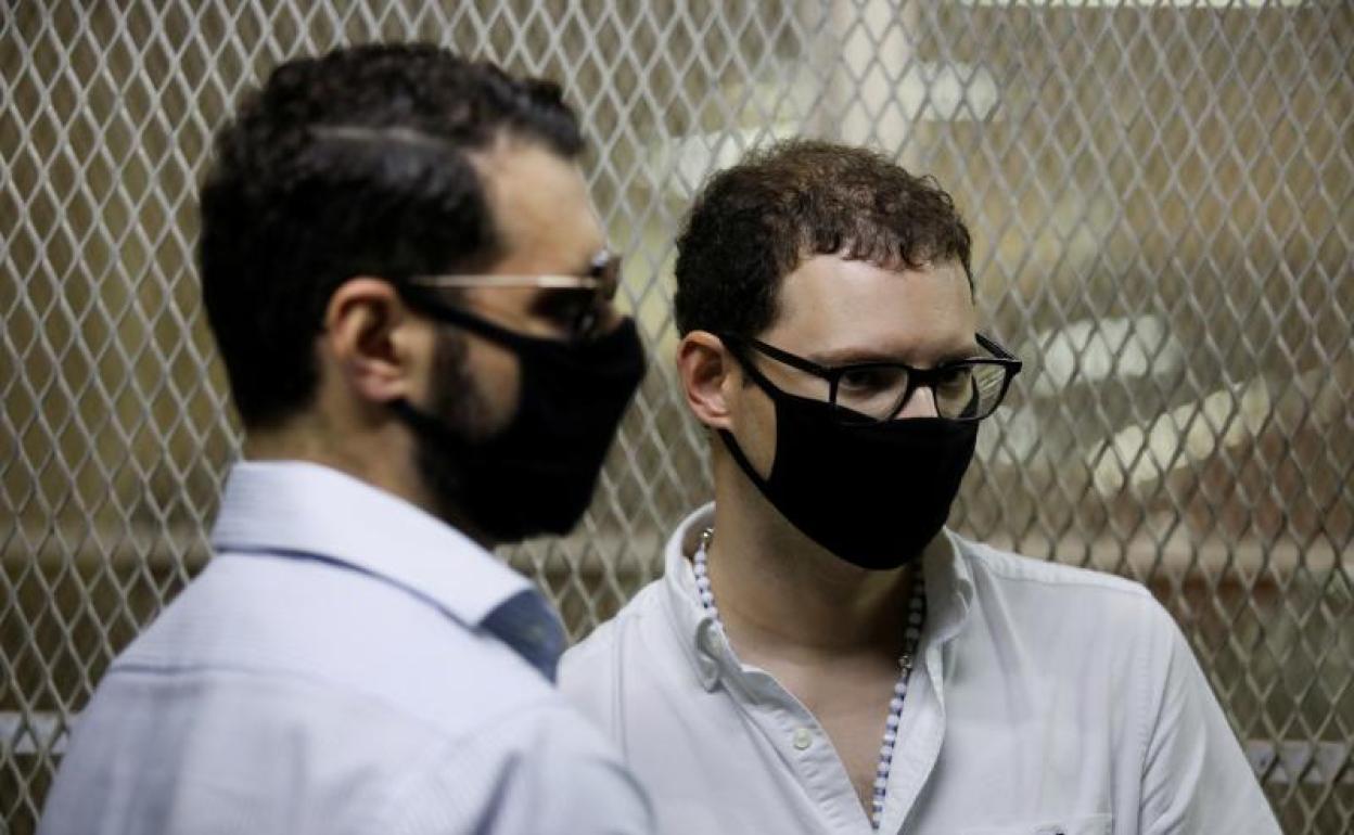 Hijos del expresidente Martinelli siguen retenido en Guatemala