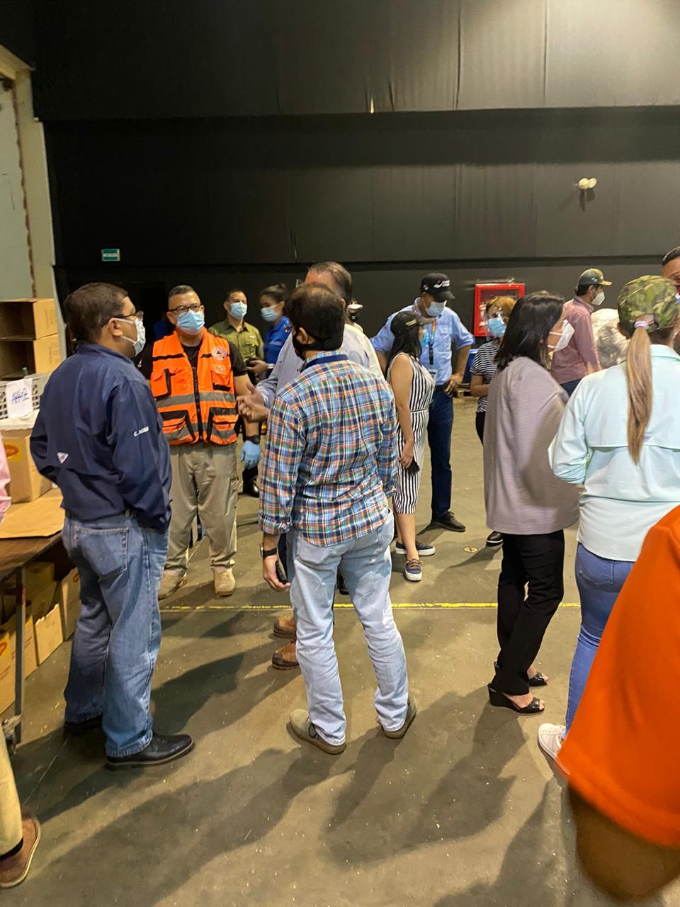 Ministro Aguilar visita centro de acopio Panamá Solidario en ATLAPA