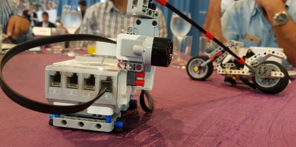 Realizan torneo de Robótica educativa Internacional