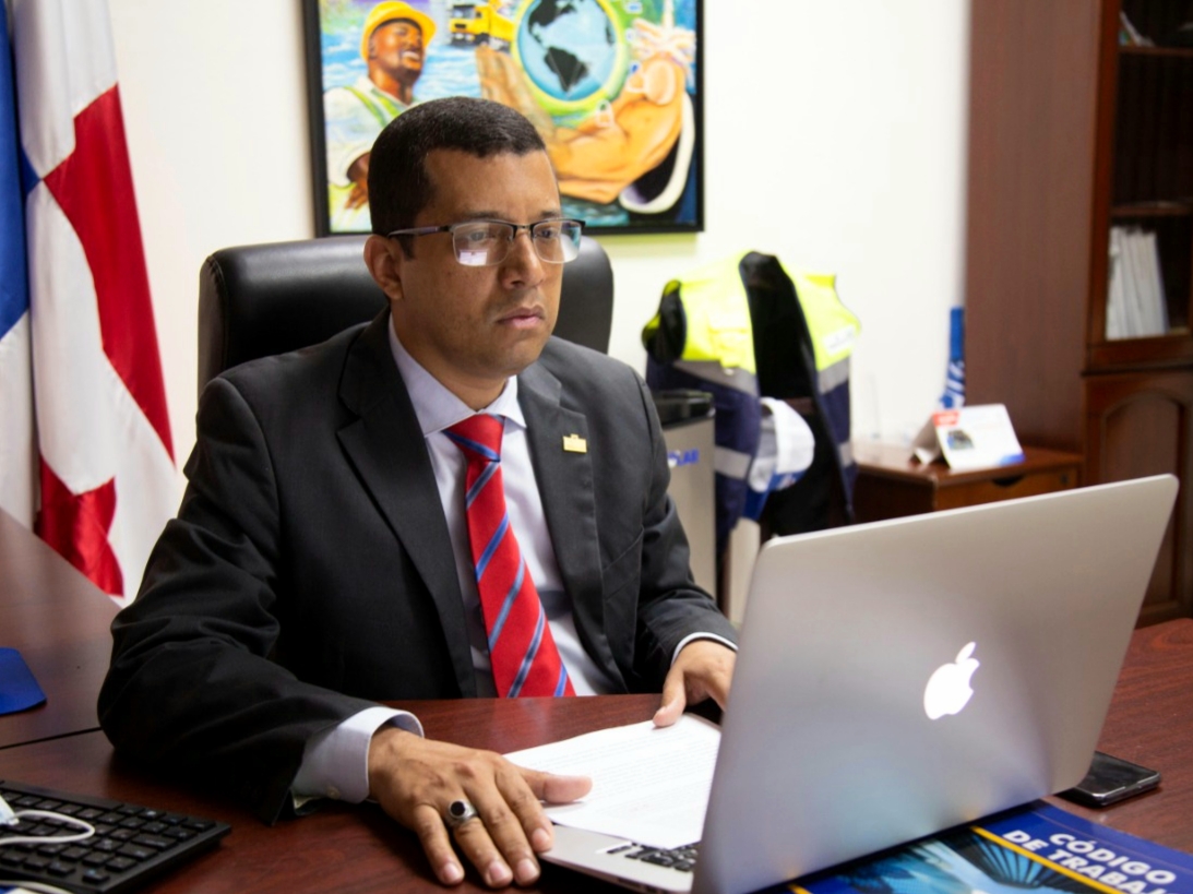 Mitradel participa en Diálogo Mediación y Conciliación