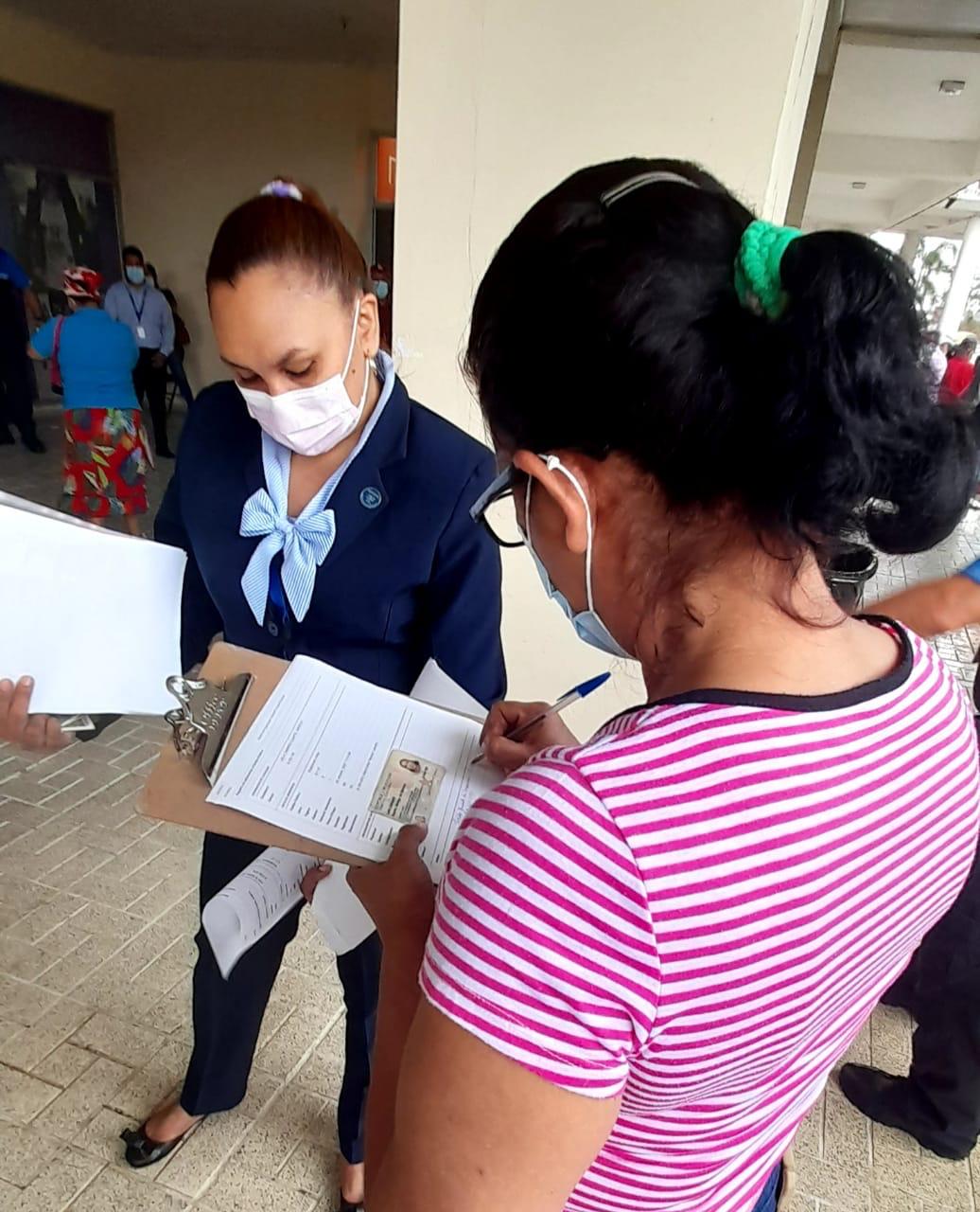 Realizando Metas inscribe adherentes masivamente en Las Cumbres