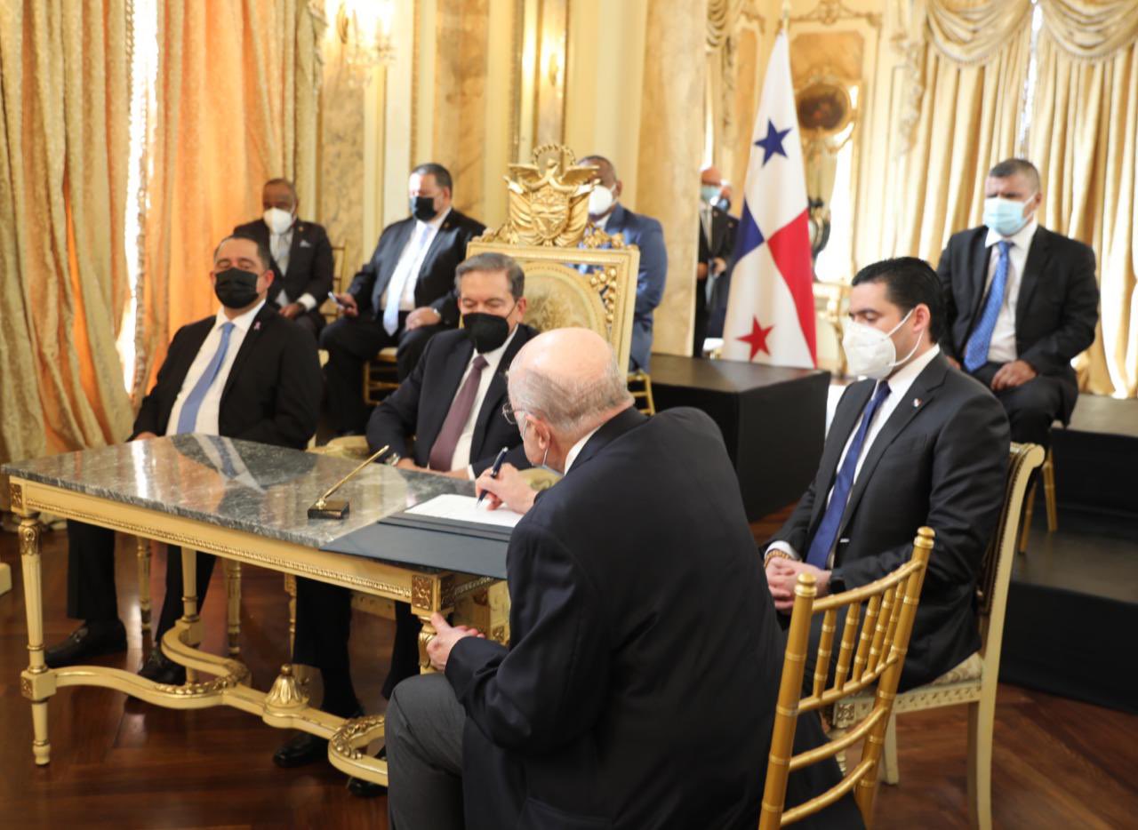 Presidente Cortizo anuncia nuevo plazo de alivio bancario