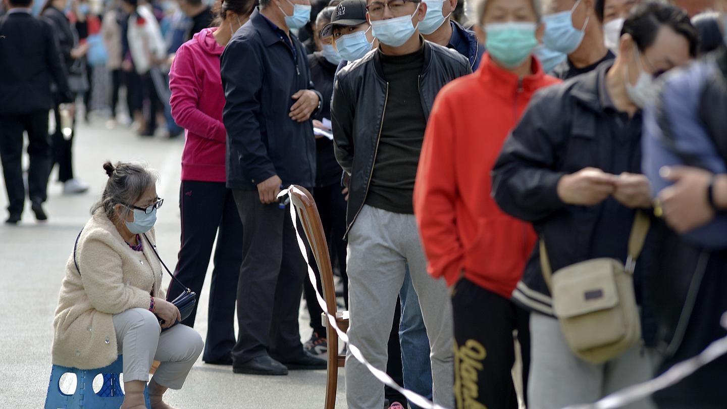 China hará pruebas tras detectar 12 casos de coronavirus