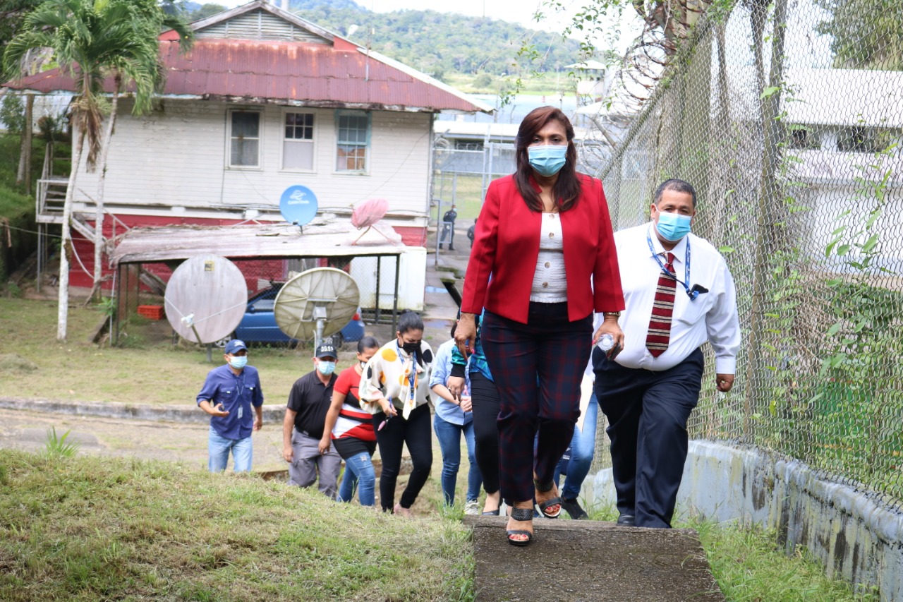 Activan líneas telefónicas para casos de Covid-19 en privado de libertad