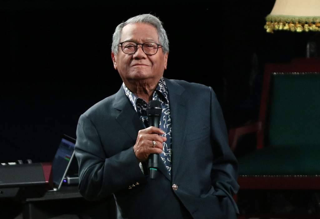 Muere por Covid-19 el cantante Mexicano Armando Manzanero