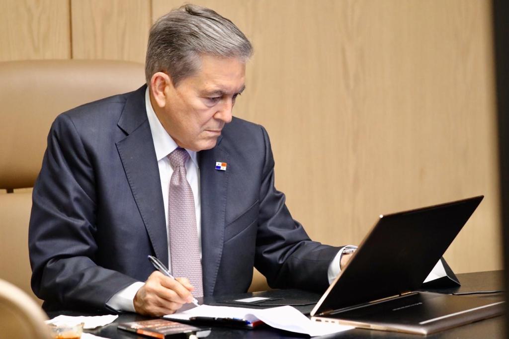 MICI otorga certificación para Inversionistas