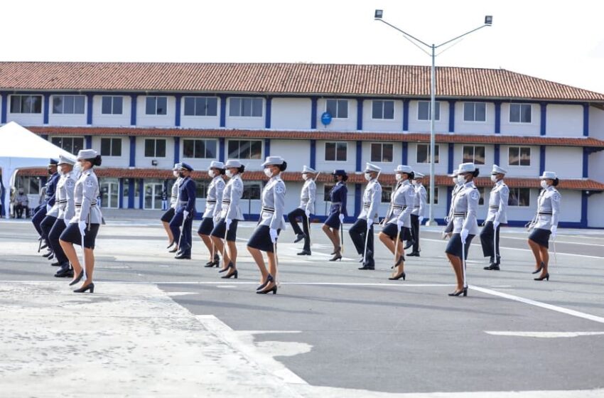  137 nuevos subtenientes  gradúa la Escuela de Oficiales de Policía Nacional