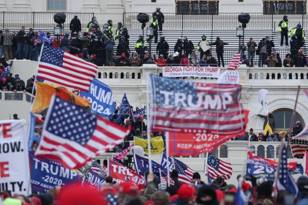  Caos en Washington por el asalto al Capitolio, seguidores de Trump