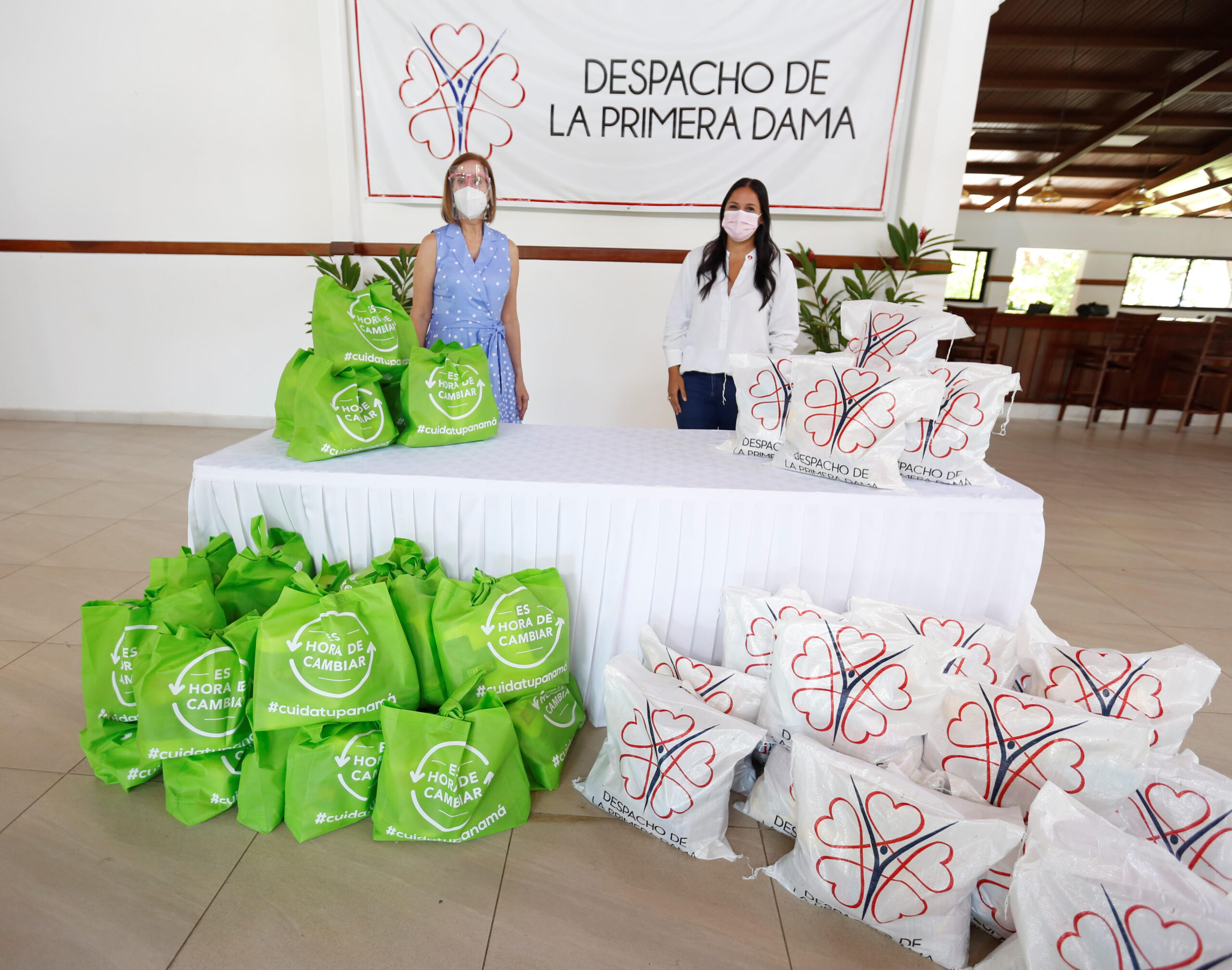 Donan recursos económicos para alimentos