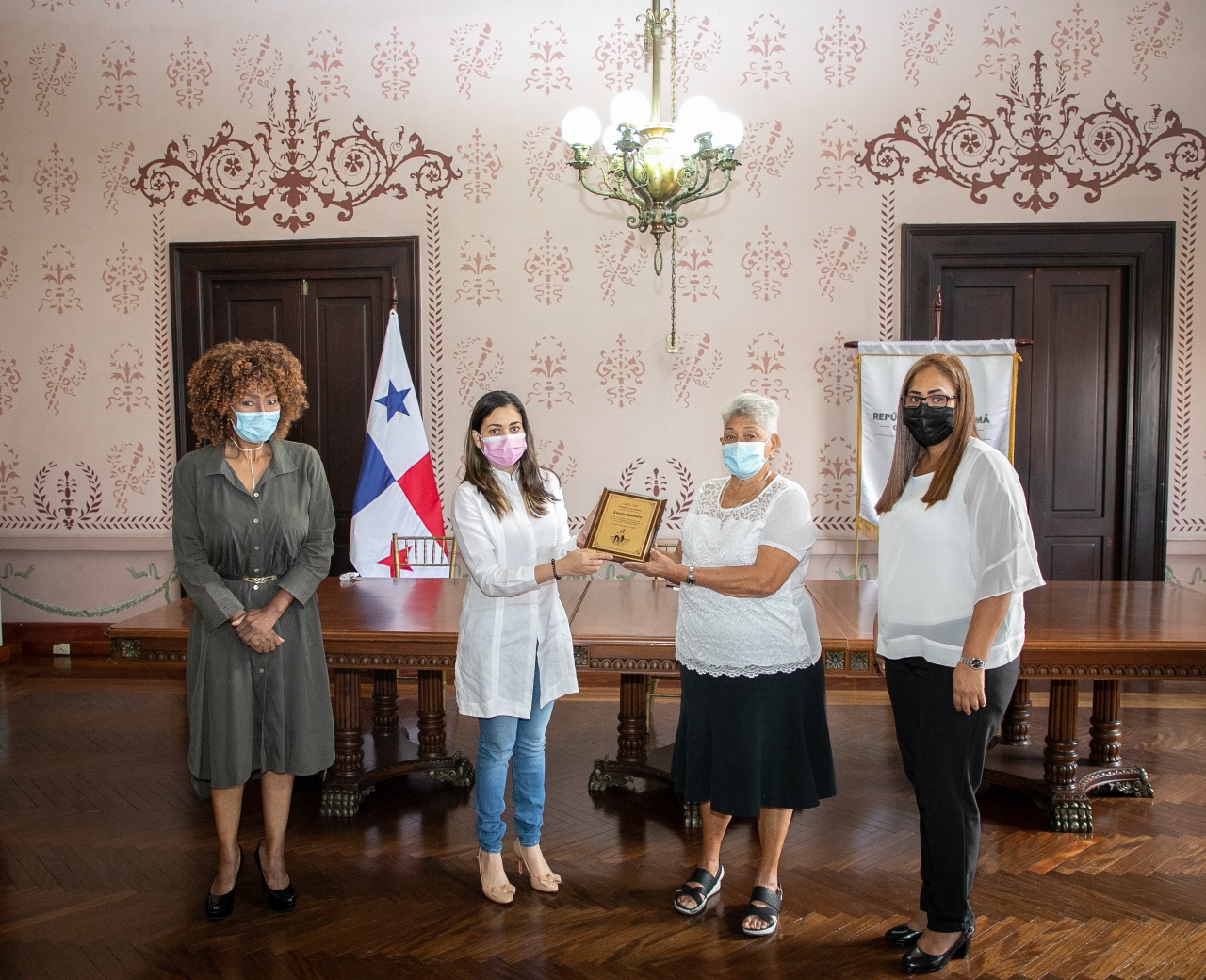 Le rinden homenaje a Emilio Gastelú