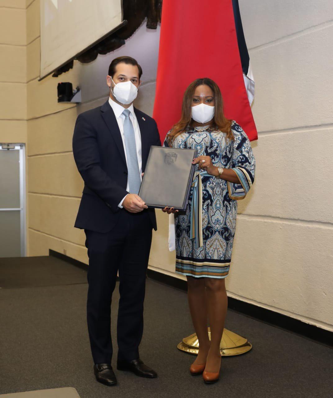 Proponen nuevos incentivos para  mejorar competitividad de la Zona Libre de Colón