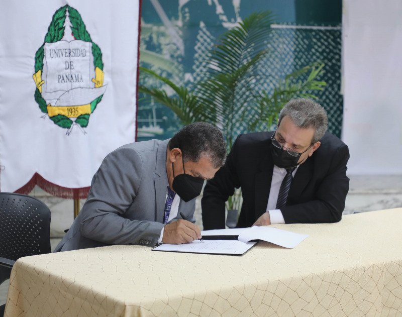 Firman el Compromiso Ético Electoral para elecciones en la UP