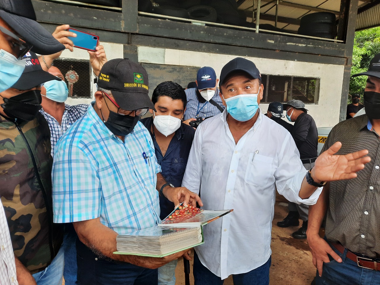 Proyectos agropecuarios de la Granja 2000 en agenda gubernamental