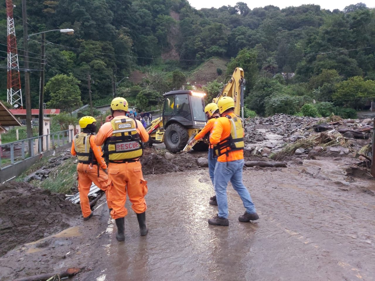 Obstrucción de alcantarillados provoca inundaciones en Juan Díaz
