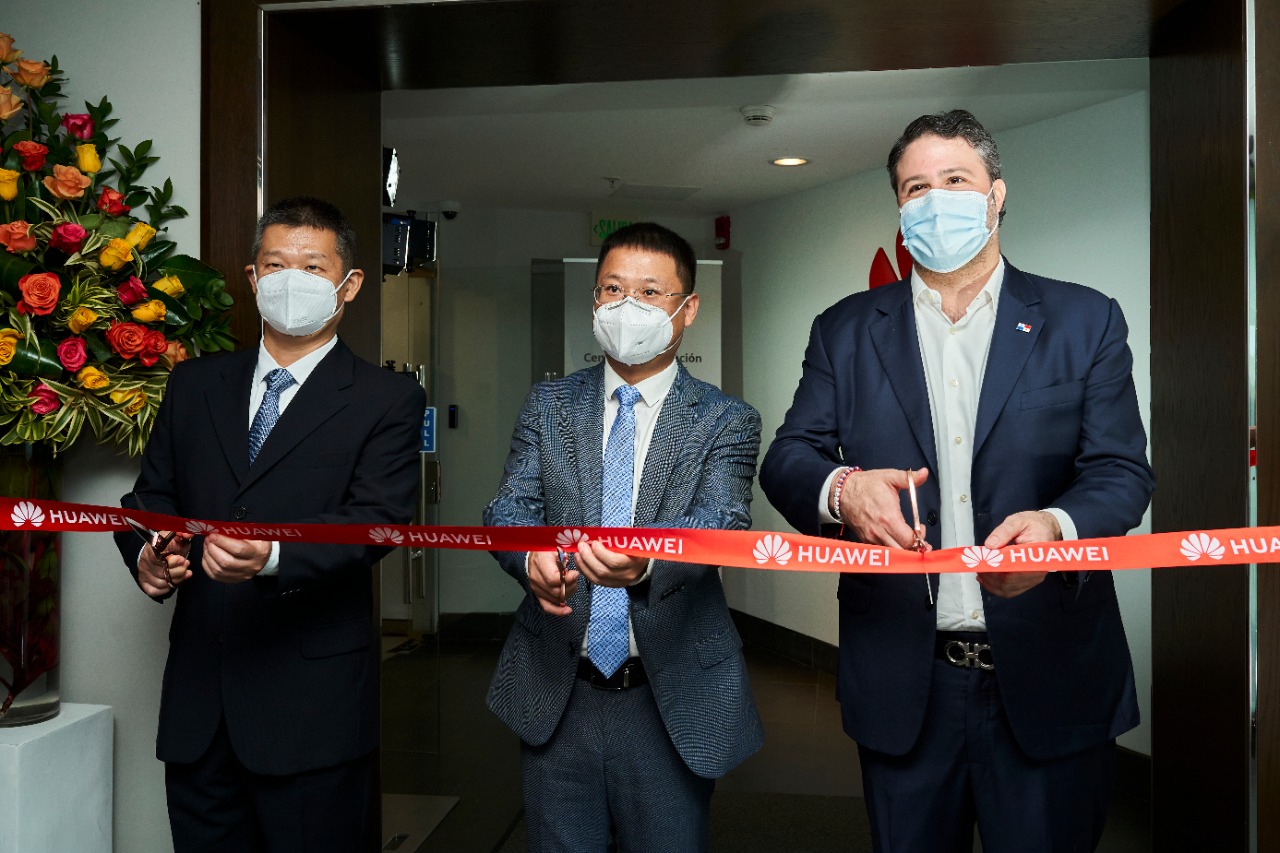 Huawei busca impulsar el desarrollo digital en Panamá