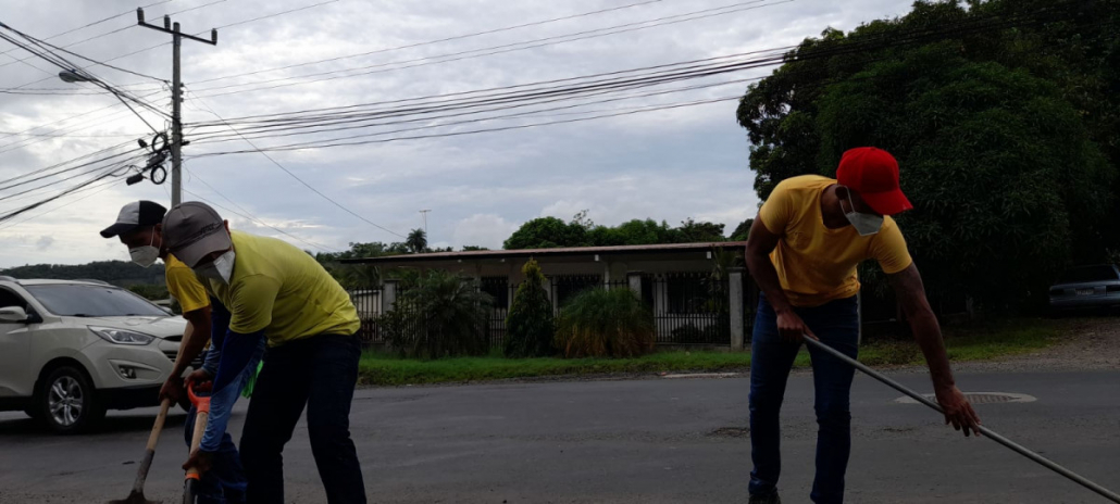 Veraguas: Privados de libertad construyen caminos y aceras