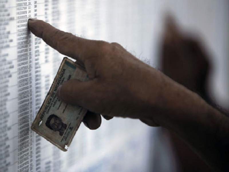 Tribunal electoral de Nicaragua entrega credenciales a partidos