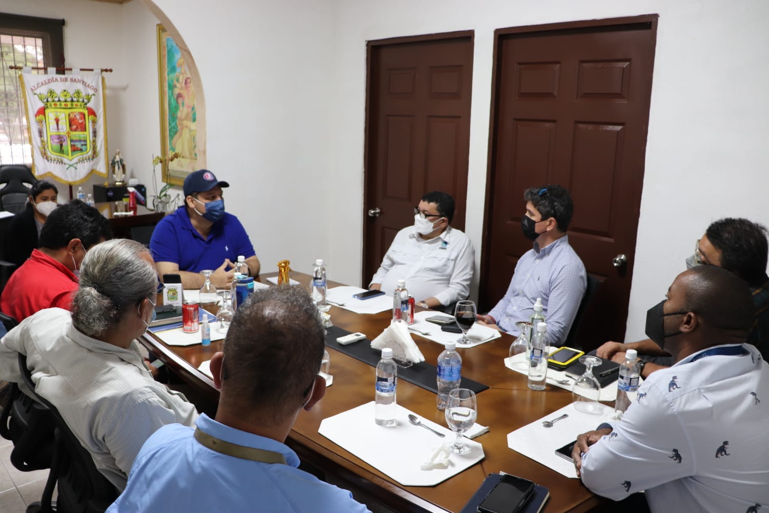 Alcaldía de Santiago y el IDAAN abordan crisis del agua en la región