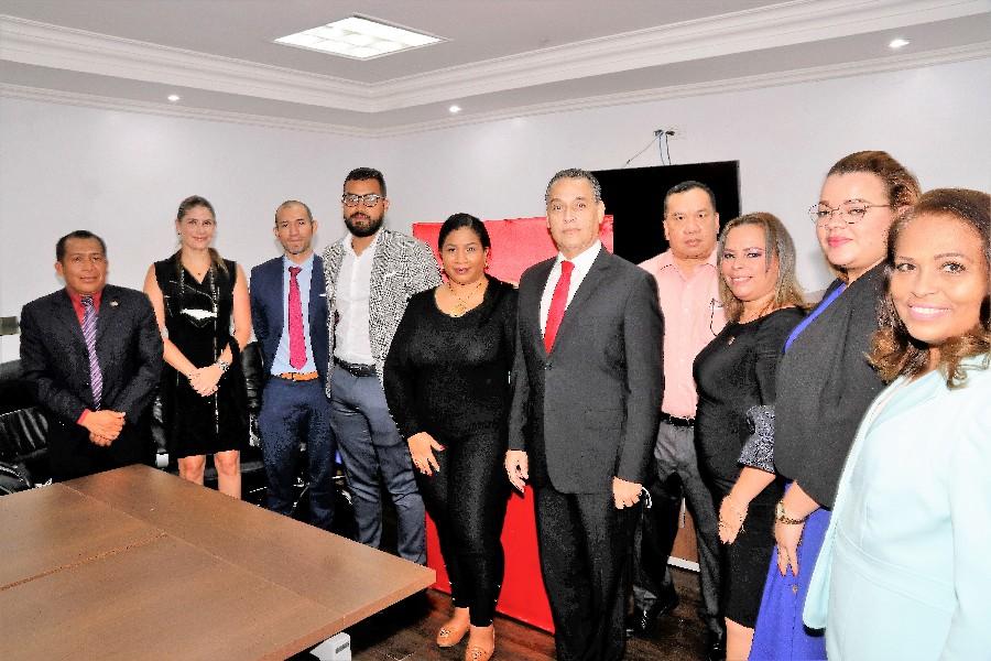 Conforman directiva de la Asociación de Diputados Suplentes