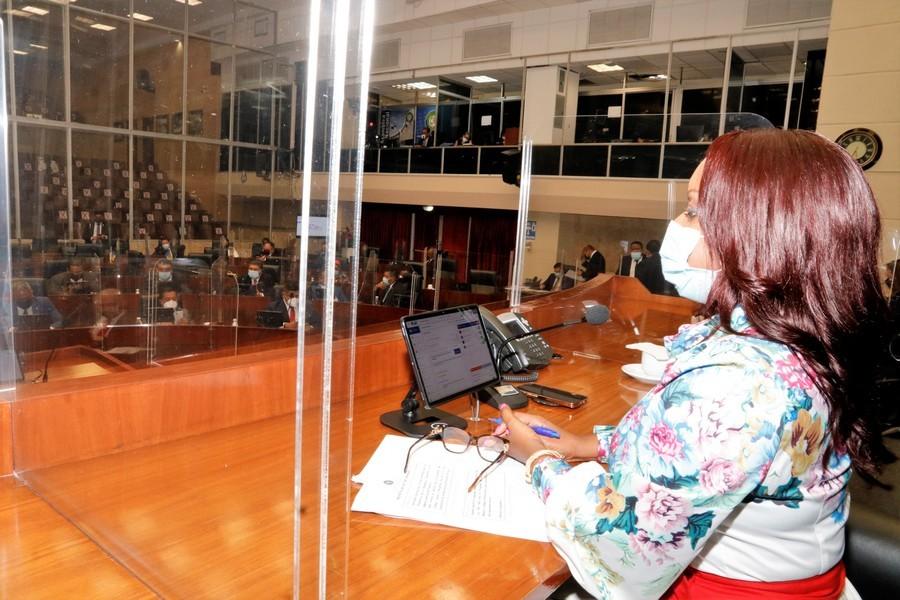 Garantizan atención médicas a personas con discapacidad severa