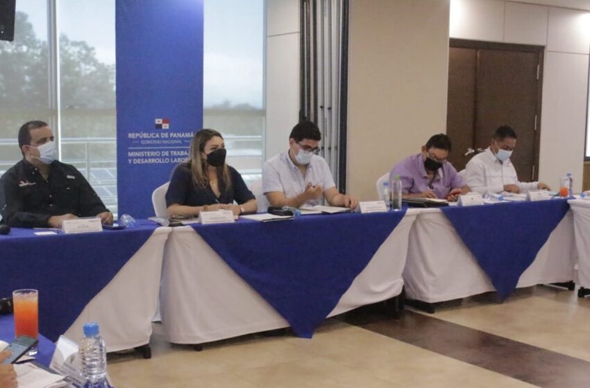  Comisión de Salario Mínimo se reúne con trabajadores en Chiriquí y Bocas del Toro