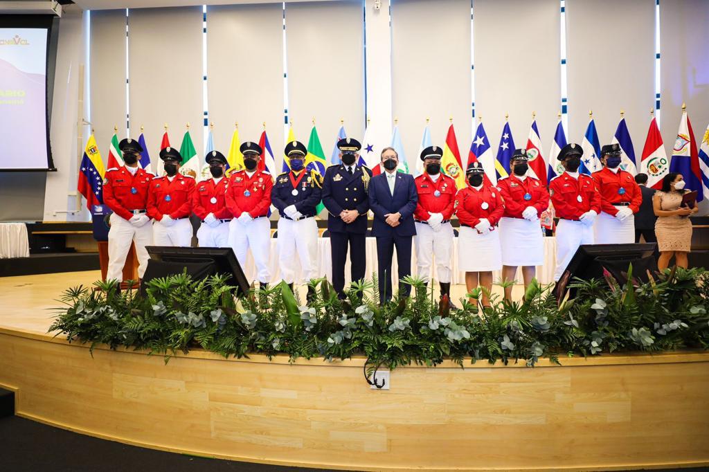 Rinden homenaje a 148 ‘Voluntarios del Bicentenario’