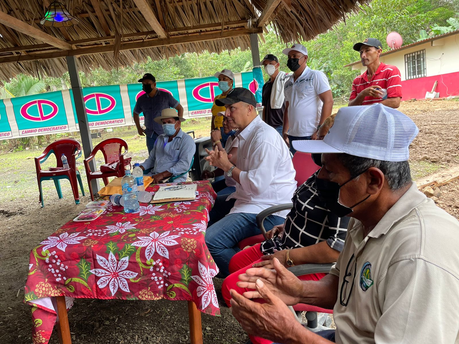 Dirigentes del CD se reúnen y cuestionan apoyo del gobierno al Darién