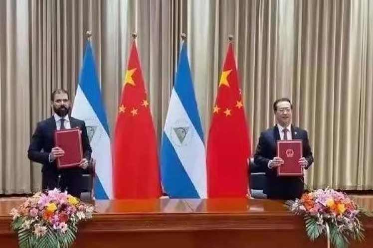  China restablece relaciones diplomáticas con Nicaragua