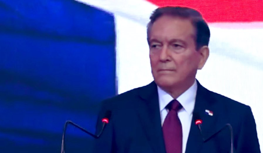 Presidente Laurentino Cortizo retorna a Panamá