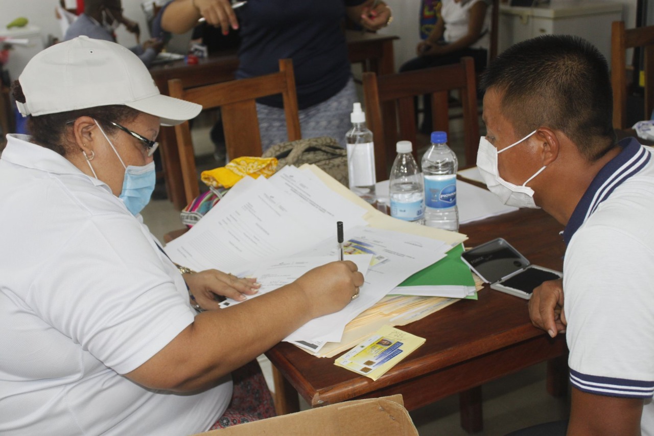 Refugiados recibirán documentación actualizada