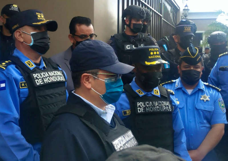 Detienen al expresidente de Honduras, Juan Orlando Hernández