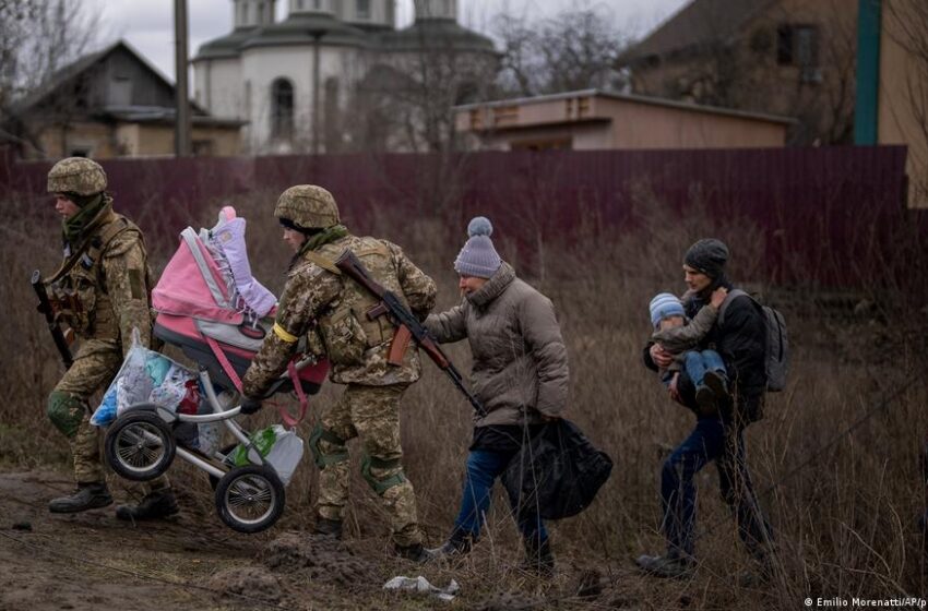  Ucrania da por fracasada la operación para evacuar civiles de Mariúpol